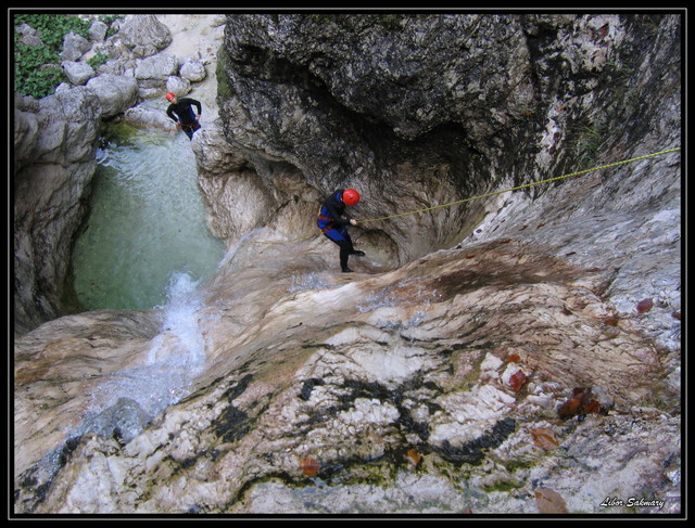 gal/DU/01_canyoning.jpg